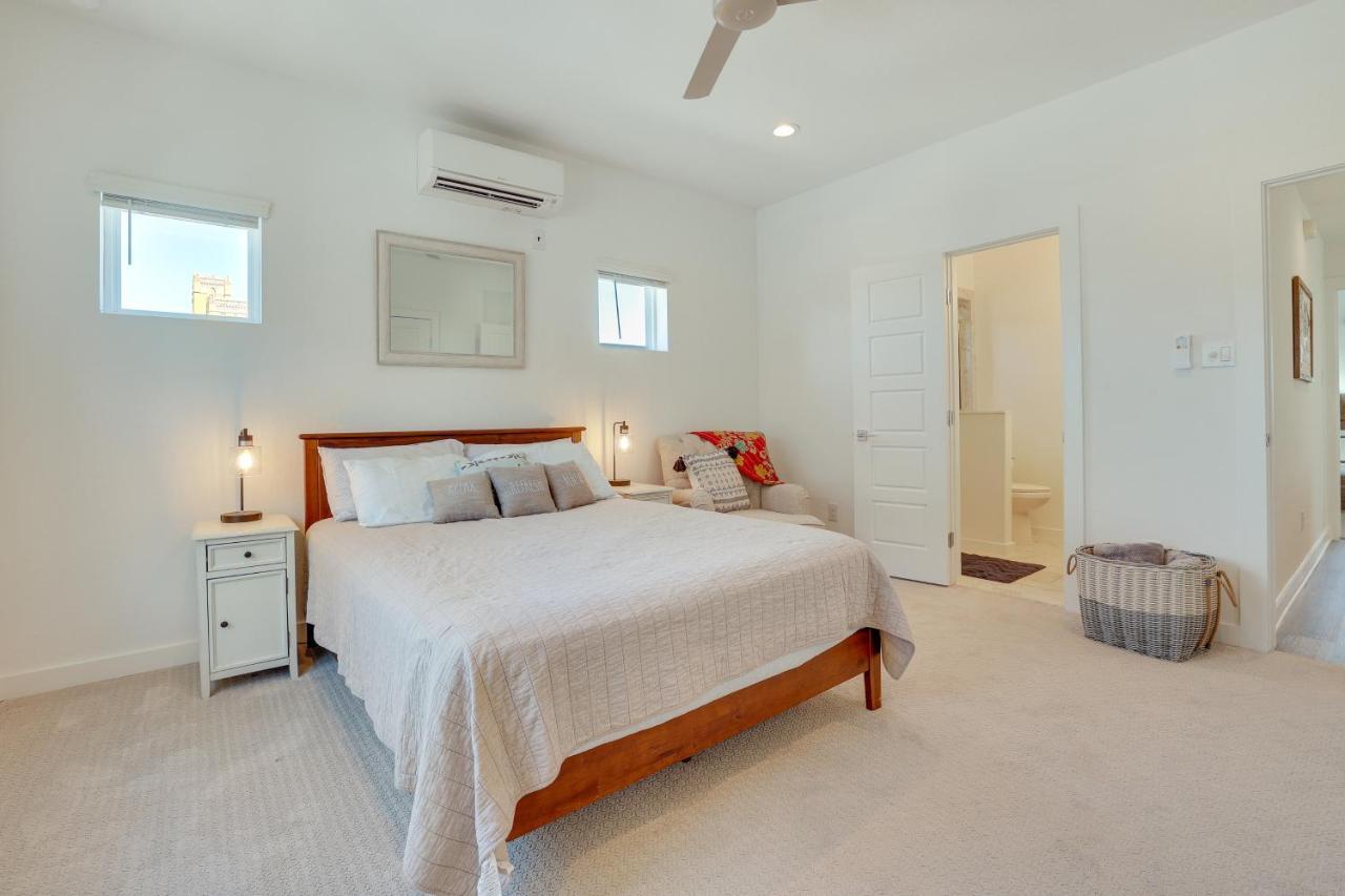 Holiday home Oasis Near River Walk And Alamo Park! San Antonio