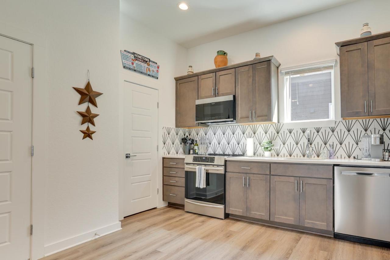 Holiday home Oasis Near River Walk And Alamo Park! San Antonio