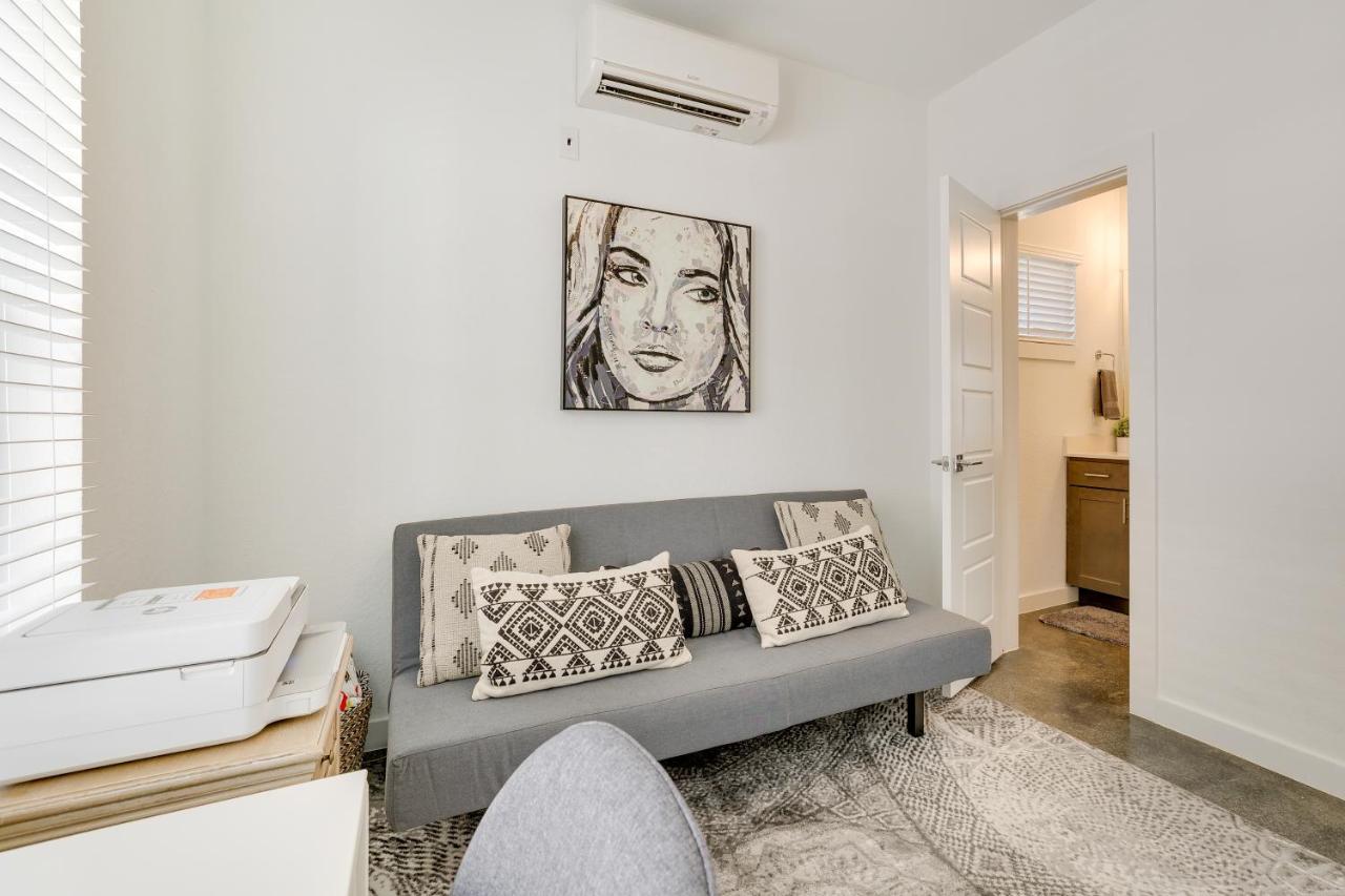 Oasis Near River Walk And Alamo Park!