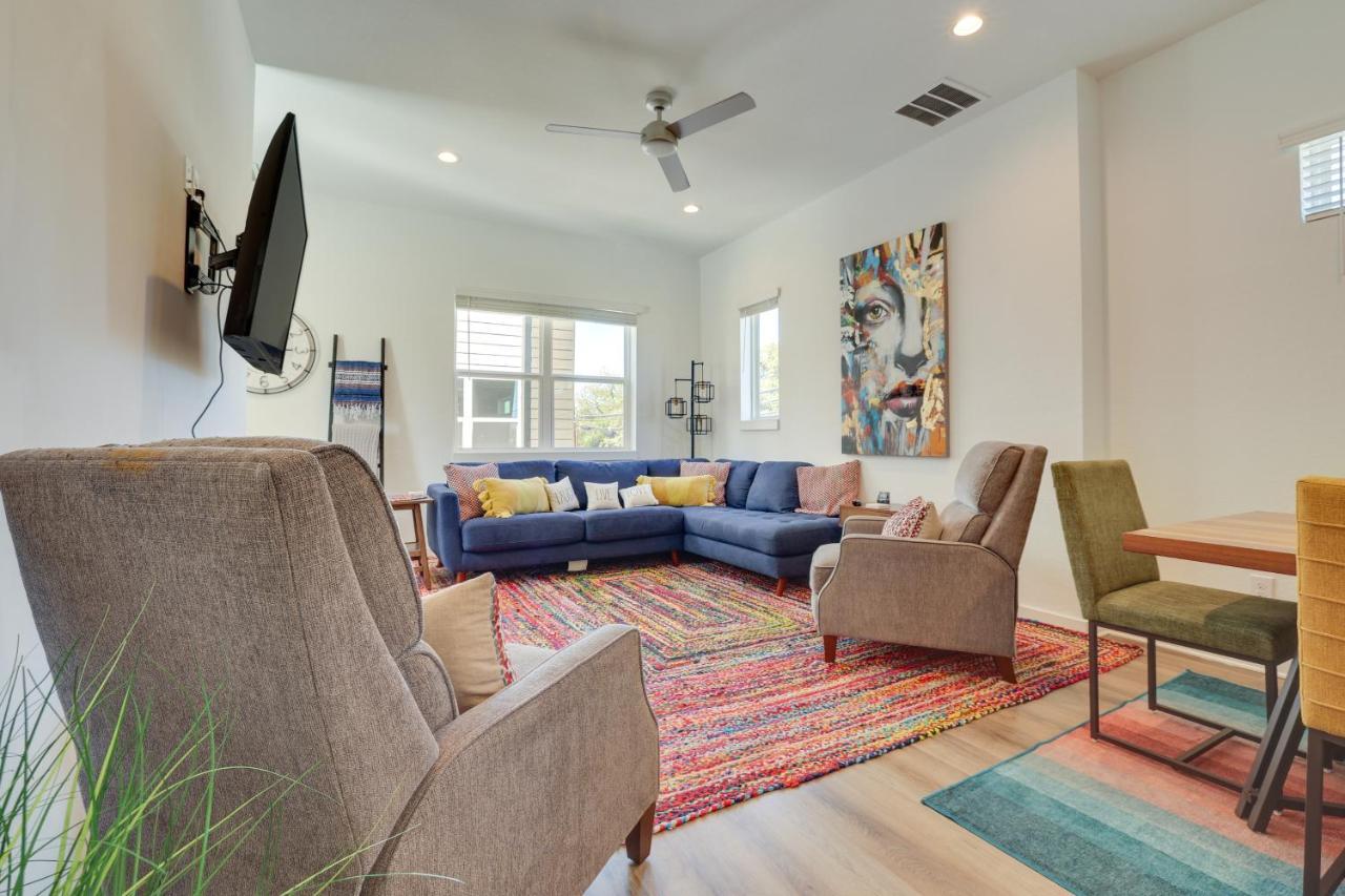 Holiday home Oasis Near River Walk And Alamo Park! *